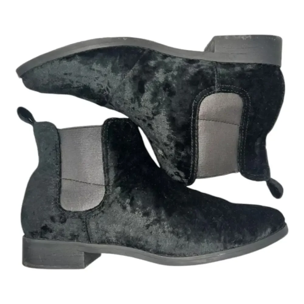 Toms Ella Chelsea Boots Women's Size US 9 Crushed Velvet Black